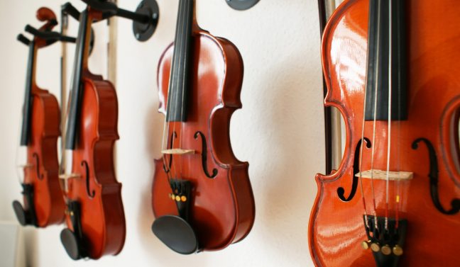 germen Metro Derritiendo Amadeus - Escuela de Música - Estudio de Arte - Descubriendo los  instrumentos: el violín